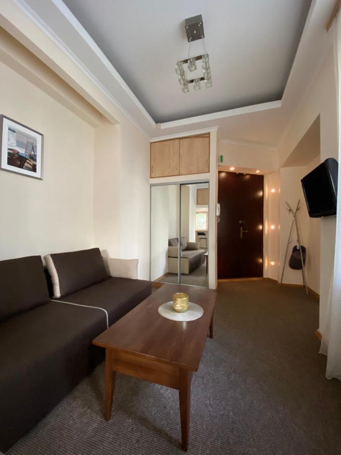 Family Apartment Liov Exterior foto